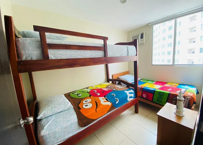 Comodo Apartamento Con Vista Al Mar.